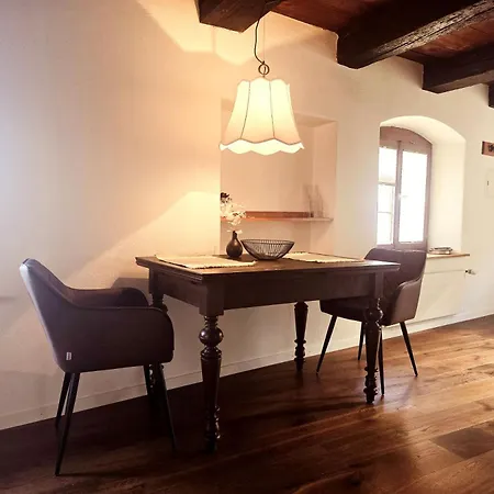 Chalet Happy Cow - Top Lage Naehe Bodensee, Rheinfall, Schaffhausen & Zuerich - Laendliche Idylle Mit Privat-Parkplatz Und Viel Komfort - 120M2 - 3 Stockwerke Ramsen Exterior photo