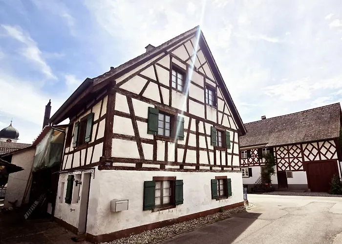Chalet Happy Cow - Top Lage Naehe Bodensee, Rheinfall, Schaffhausen & Zuerich - Laendliche Idylle Mit Privat-Parkplatz Und Viel Komfort - 120M2 - 3 Stockwerke