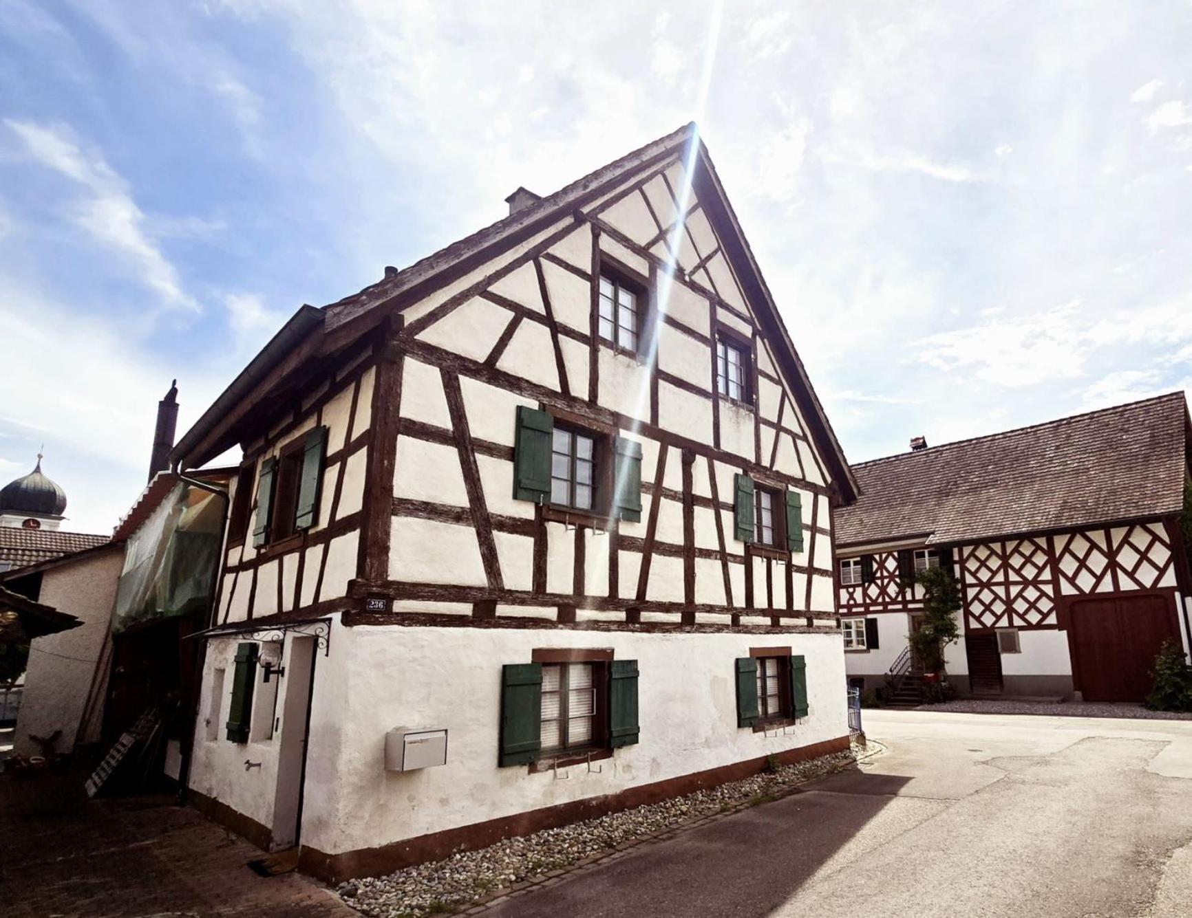 Holiday home Happy Cow - Lage Naehe Bodensee, Rheinfall, Schaffhausen & Zuerich - Laendliche Idylle Mit Privat-parkplatz Und Viel Komfort - 120m2 - 3 Stockwerke Ramsen